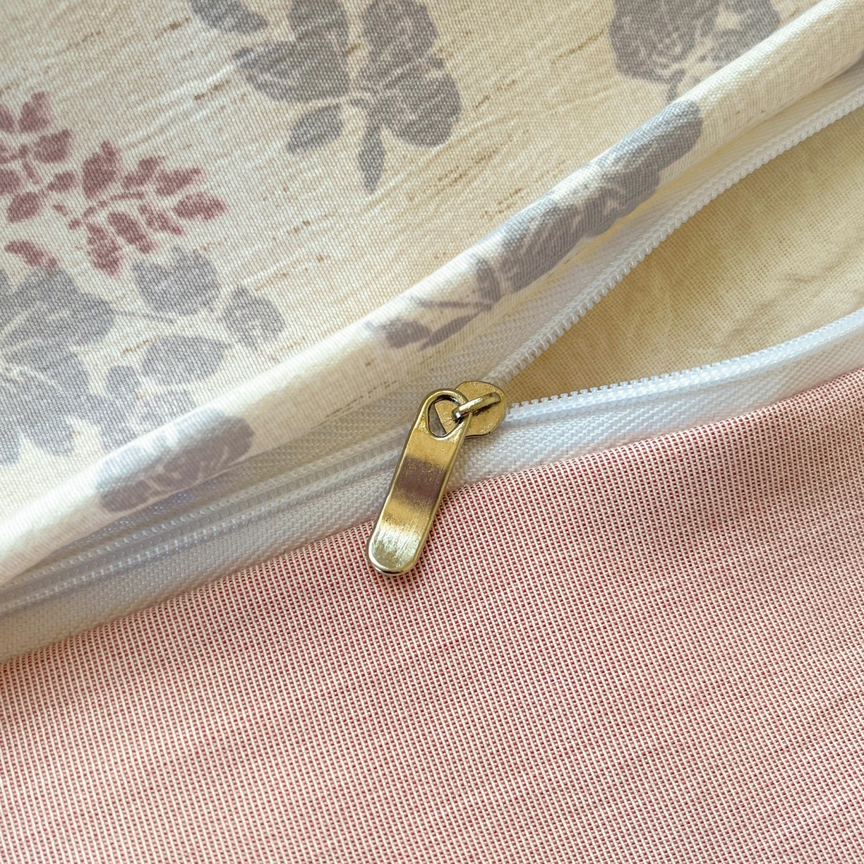 91家纺网 家纺一手货源 找家纺 金梦拉家纺 2026新款色织棉麻棉纱小露麻四件套 梨花季