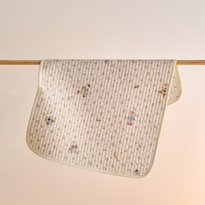 91家纺网 家纺一手货源 找家纺 X猫先生 2026新款全棉防水床垫婴童隔尿垫姨隔脏垫姨妈垫护理垫 花野小正太（FS）