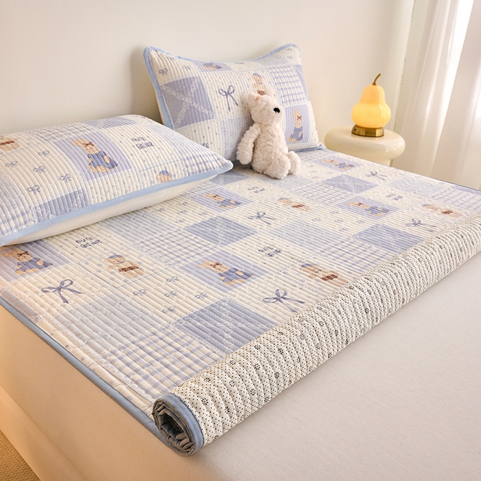 91家纺网 家纺一手货源 找家纺 X猫先生 2026新款全棉防水床垫婴童隔尿垫姨隔脏垫姨妈垫护理垫 蓝格童话（FS）