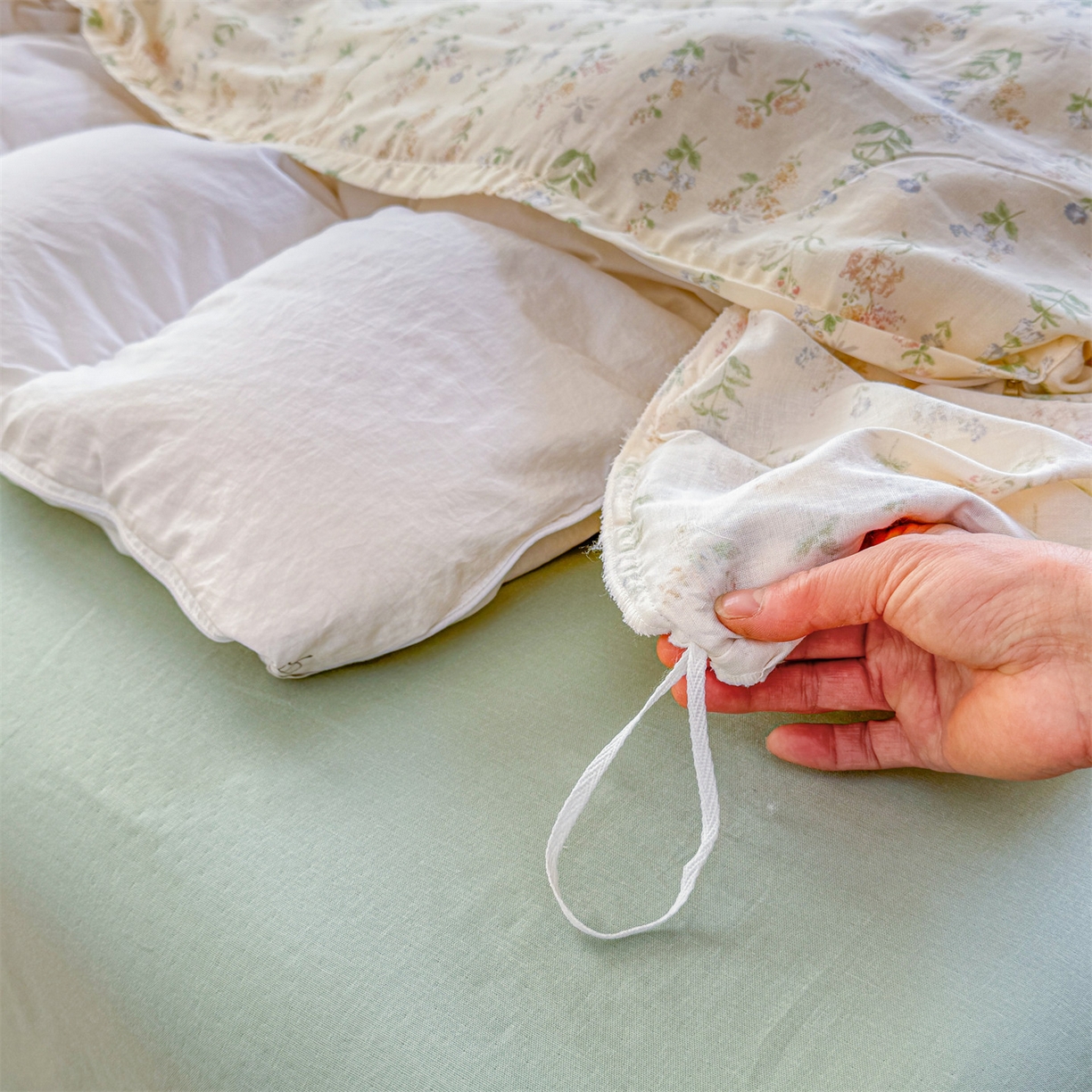 91家纺网 家纺一手货源 找家纺 被窝家纺 2026新款全棉纯棉有氧双层纱多功能夏被夏凉被空调被四件套 蓝风铃