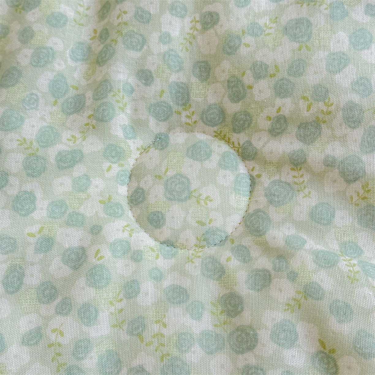 91家纺网 家纺一手货源 找家纺 被窝家纺 2026新款全棉纯棉有氧双层纱多功能夏被夏凉被空调被四件套 绿玫瑰