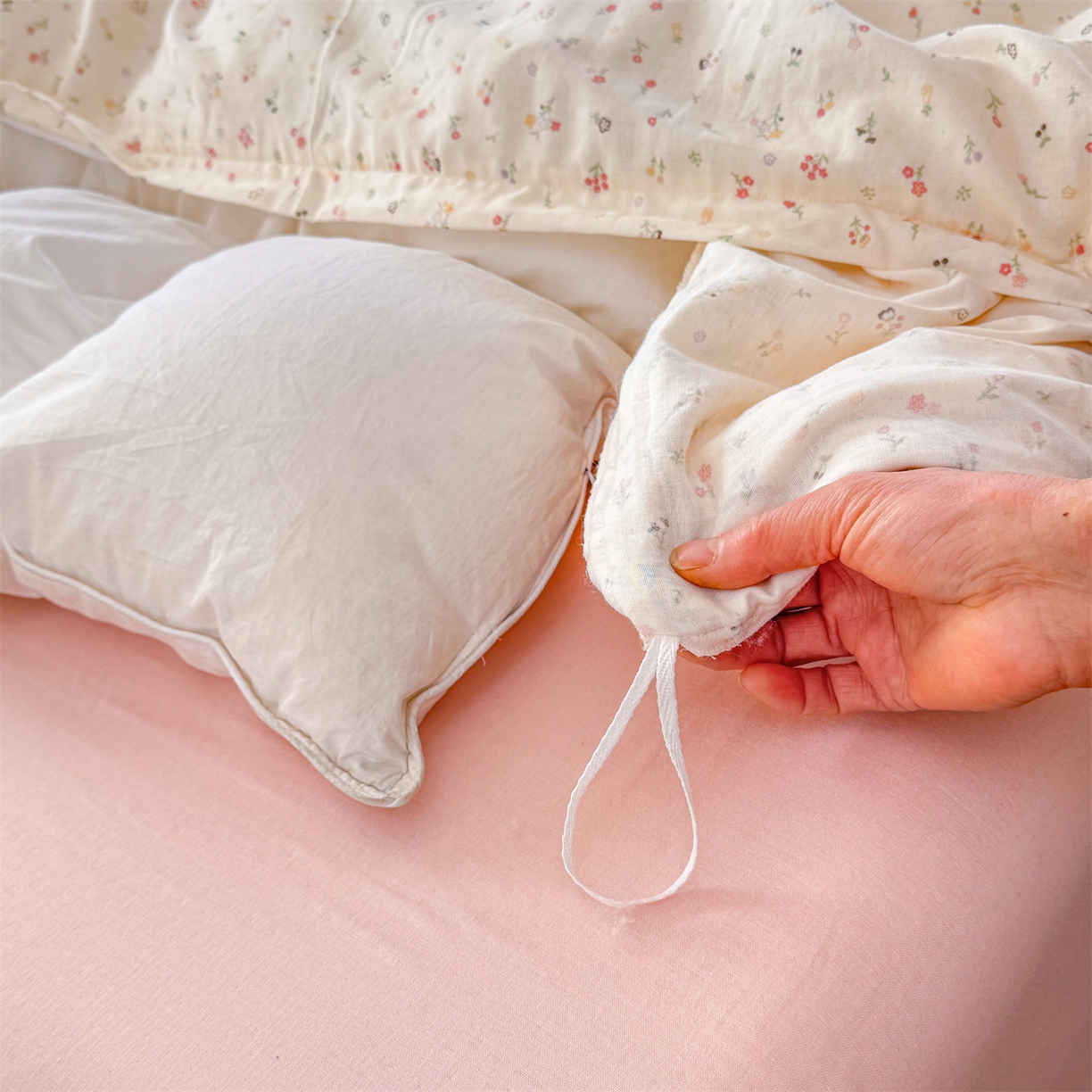 91家纺网 家纺一手货源 找家纺 被窝家纺 2026新款全棉纯棉有氧双层纱多功能夏被夏凉被空调被四件套 小野花