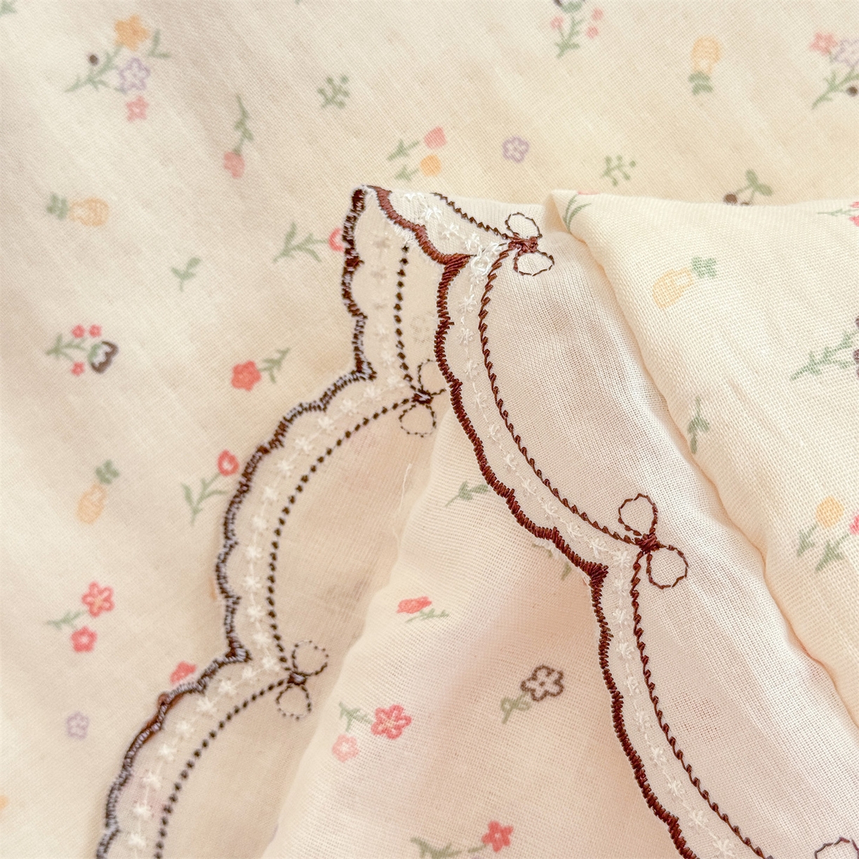 91家纺网 家纺一手货源 找家纺 被窝家纺 2026新款全棉纯棉有氧双层纱多功能夏被夏凉被空调被四件套 小野花