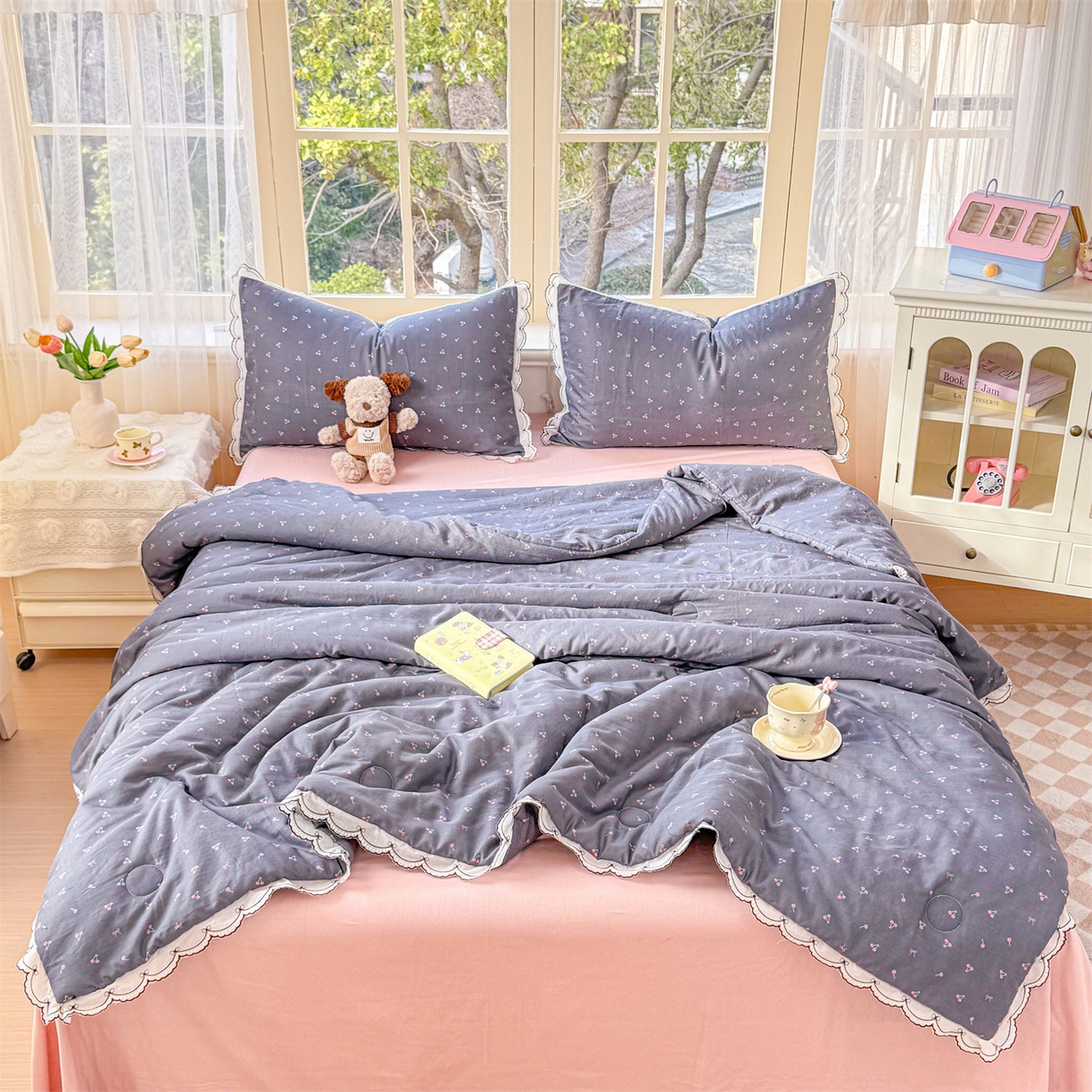 91家纺网 家纺一手货源 找家纺 被窝家纺 2026新款全棉纯棉有氧双层纱多功能夏被夏凉被空调被四件套 樱桃甜心