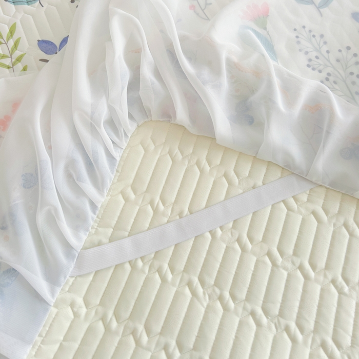 91家纺网 家纺一手货源 找家纺 能好家纺 2026春夏新款小清新乳胶床裙款凉席席子 花轻语