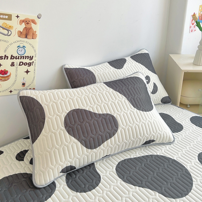 91家纺网 家纺一手货源 找家纺 能好家纺 2026春夏新款小清新乳胶床裙款凉席席子 快乐熊猫