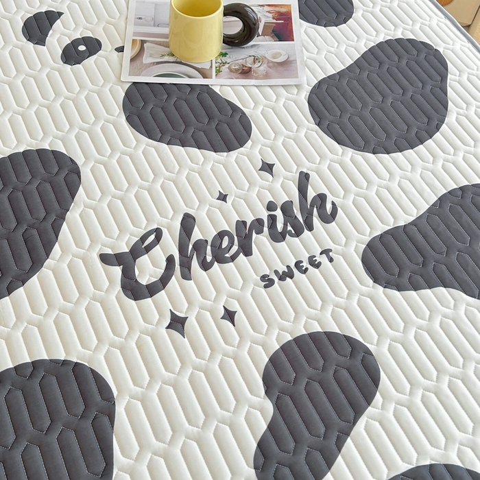 91家纺网 家纺一手货源 找家纺 能好家纺 2026春夏新款小清新乳胶床裙款凉席席子 快乐熊猫