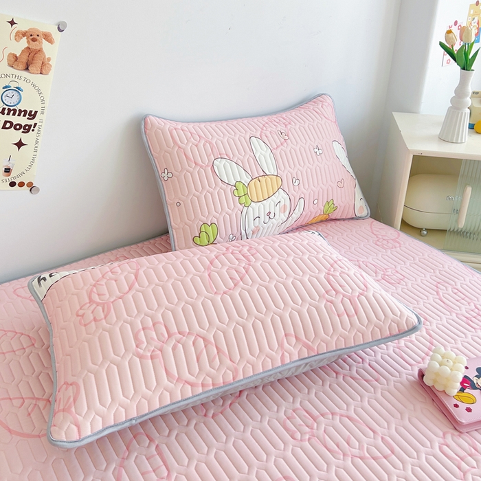 91家纺网 家纺一手货源 找家纺 能好家纺 2026春夏新款小清新乳胶床裙款凉席席子 兔宝贝