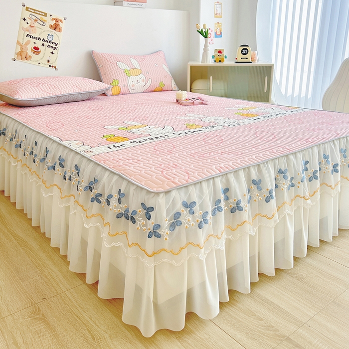 91家纺网 家纺一手货源 找家纺 能好家纺 2026春夏新款小清新乳胶床裙款凉席席子 兔宝贝