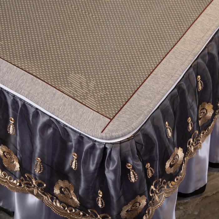 91家纺网 家纺一手货源 找家纺 能好家纺 2026春夏新款提花冰藤床裙款凉席席子 枫叶 灰