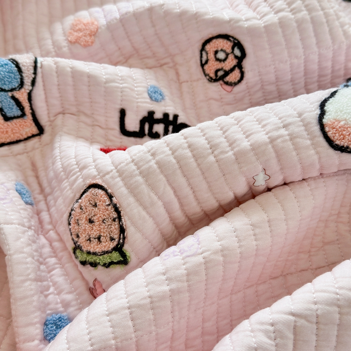 91家纺网 家纺一手货源 找家纺 乐童家纺 2026新款双面纯棉水洗两用毛巾绣床盖四件套-第一波 床盖款-拼图乐园