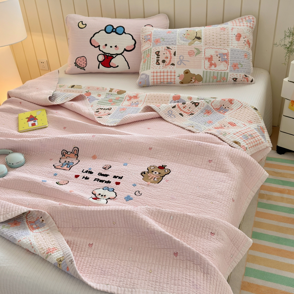 91家纺网 家纺一手货源 找家纺 乐童家纺 2026新款双面纯棉水洗两用毛巾绣床盖四件套-第一波 床盖款-拼图乐园