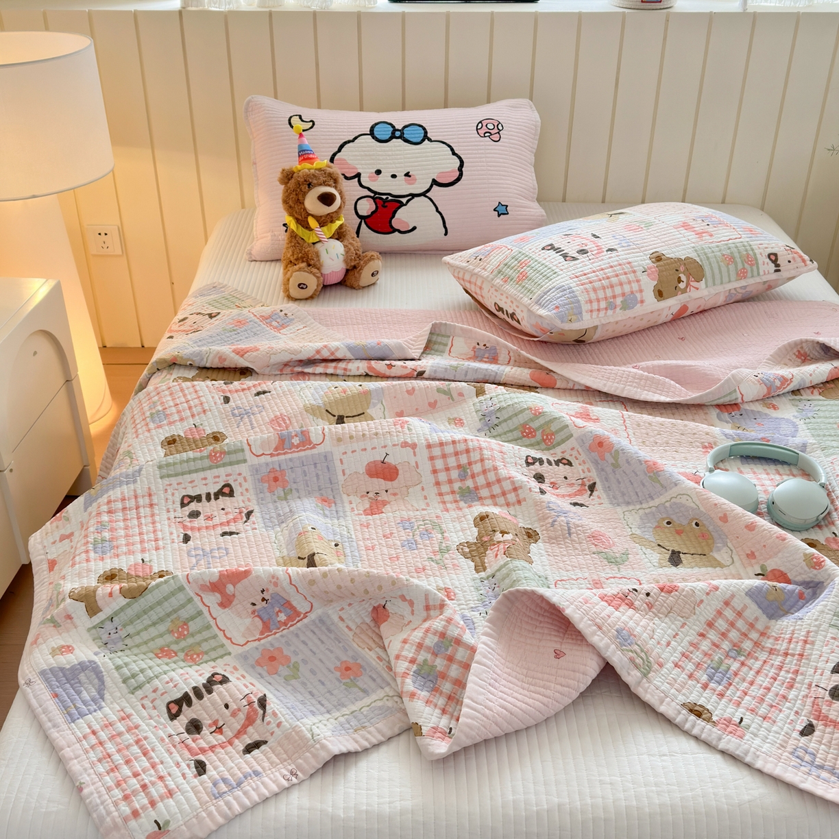 91家纺网 家纺一手货源 找家纺 乐童家纺 2026新款双面纯棉水洗两用毛巾绣床盖四件套-第一波 床盖款-拼图乐园