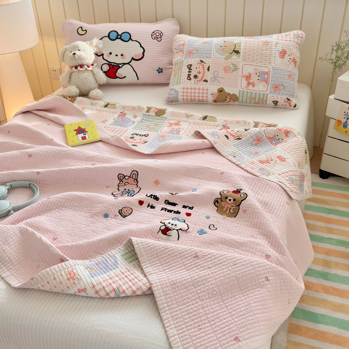 91家纺网 家纺一手货源 找家纺 乐童家纺 2026新款双面纯棉水洗两用毛巾绣床盖四件套-第一波 床盖款-拼图乐园