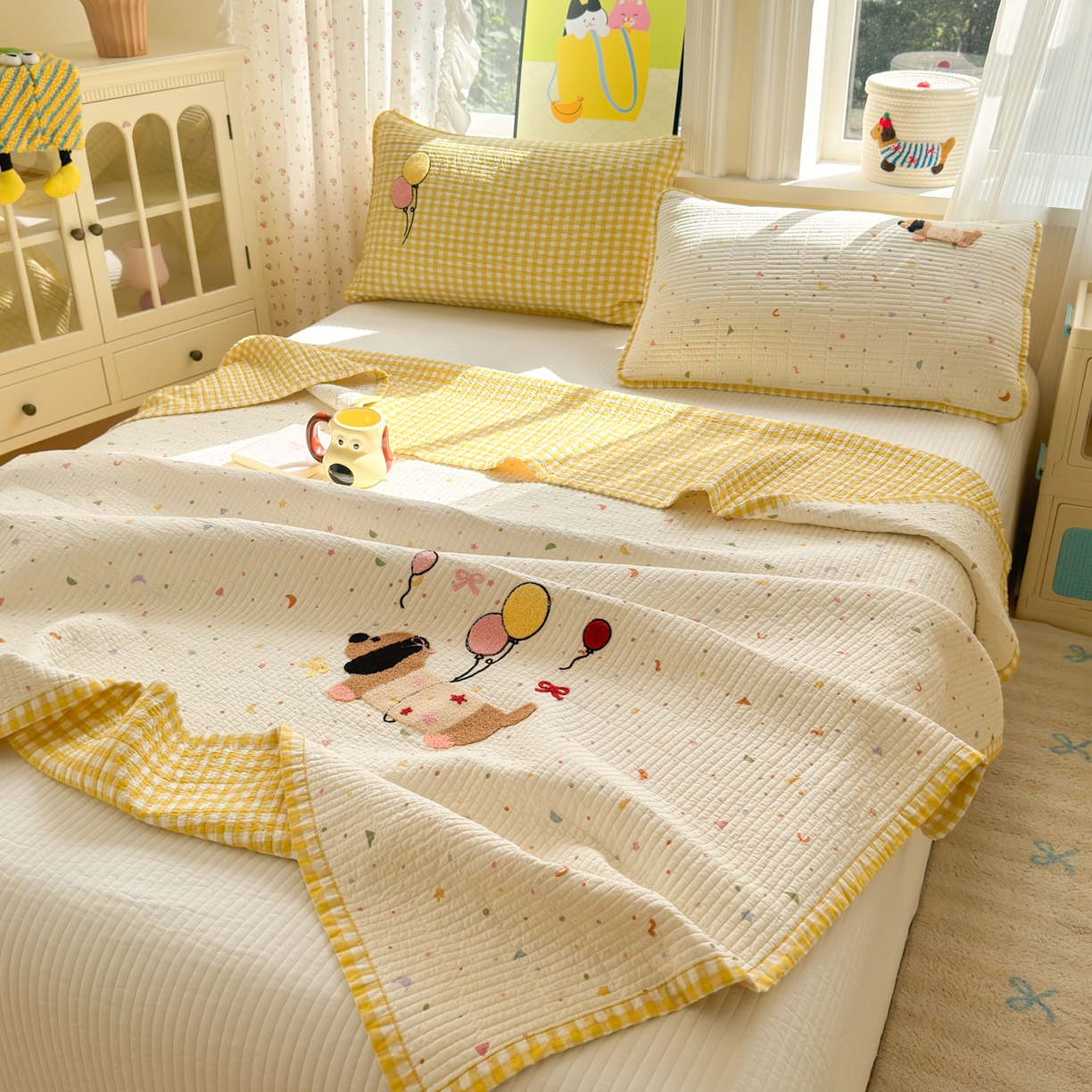 91家纺网 家纺一手货源 找家纺 乐童家纺 2026新款双面纯棉水洗两用毛巾绣床盖四件套-第一波 床盖款-气球狗