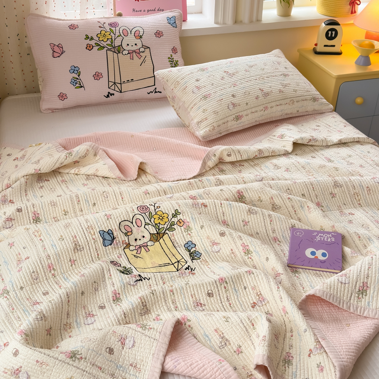 91家纺网 家纺一手货源 找家纺 乐童家纺 2026新款双面纯棉水洗两用毛巾绣床盖四件套-第一波 床盖款-小兔花园