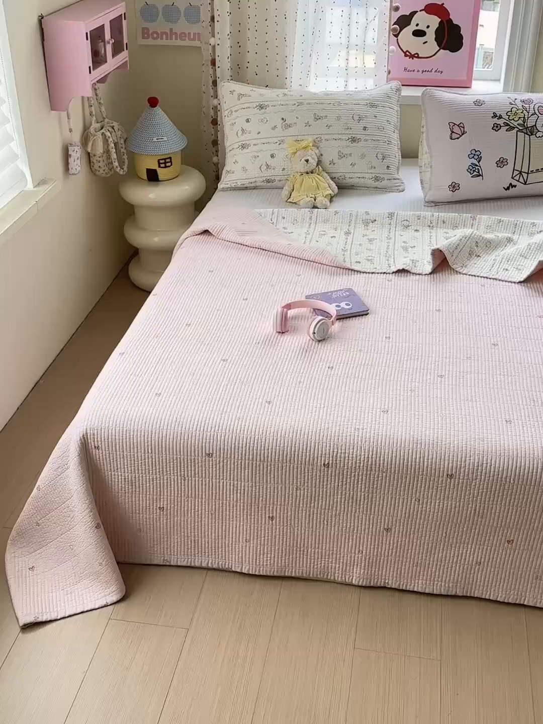 91家纺网 家纺一手货源 找家纺 乐童家纺 2026新款双面纯棉水洗两用毛巾绣床盖四件套-第一波 床盖款-小兔花园