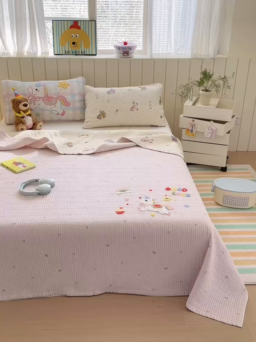 91家纺网 家纺一手货源 找家纺 乐童家纺 2026新款双面纯棉水洗两用毛巾绣床盖四件套-第一波 床盖款-马上有钱粉