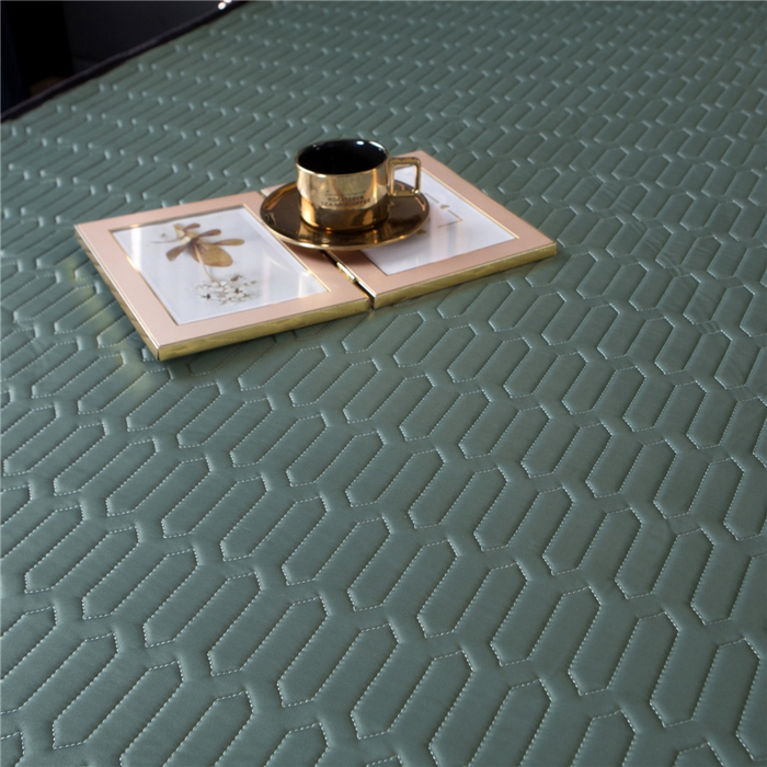 91家纺网 家纺一手货源 找家纺 能好家纺 2026春夏新款纯色+印花凉感丝乳胶凉席床裙款三件套 薄荷绿