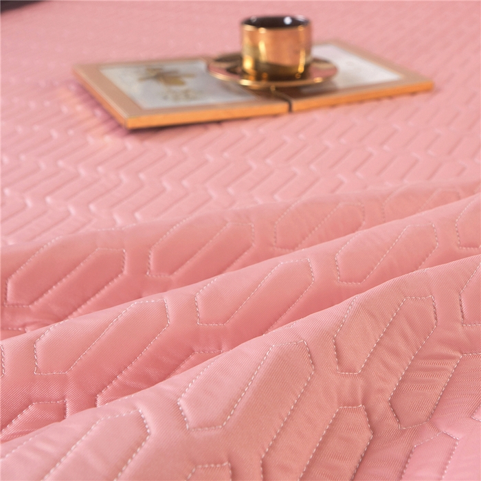 91家纺网 家纺一手货源 找家纺 能好家纺 2026春夏新款纯色+印花凉感丝乳胶凉席床裙款三件套 豆沙