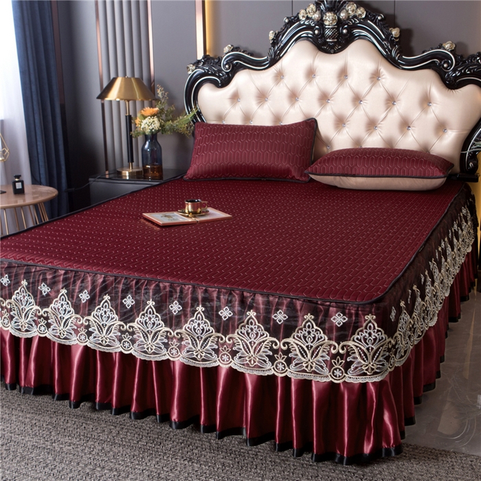 91家纺网 家纺一手货源 找家纺 能好家纺 2026春夏新款纯色+印花凉感丝乳胶凉席床裙款三件套 酒红