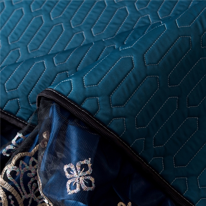 91家纺网 家纺一手货源 找家纺 能好家纺 2026春夏新款纯色+印花凉感丝乳胶凉席床裙款三件套 孔雀蓝