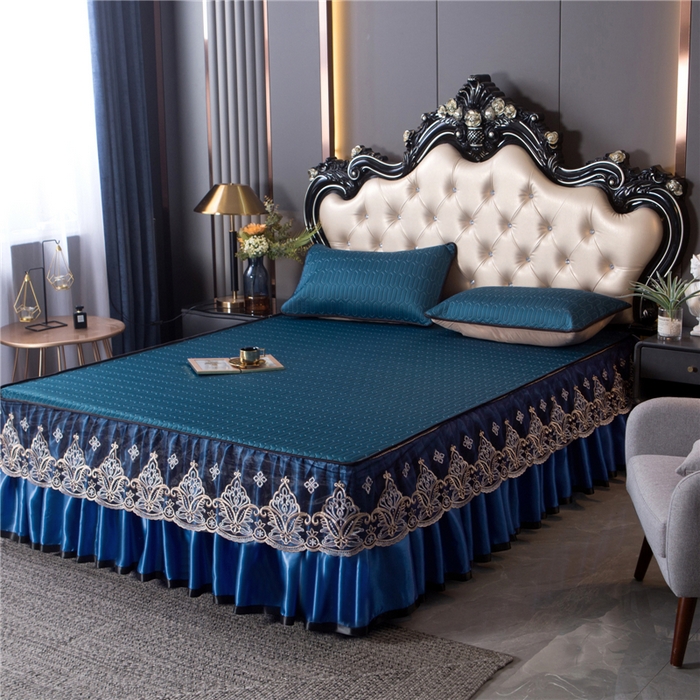 91家纺网 家纺一手货源 找家纺 能好家纺 2026春夏新款纯色+印花凉感丝乳胶凉席床裙款三件套 孔雀蓝