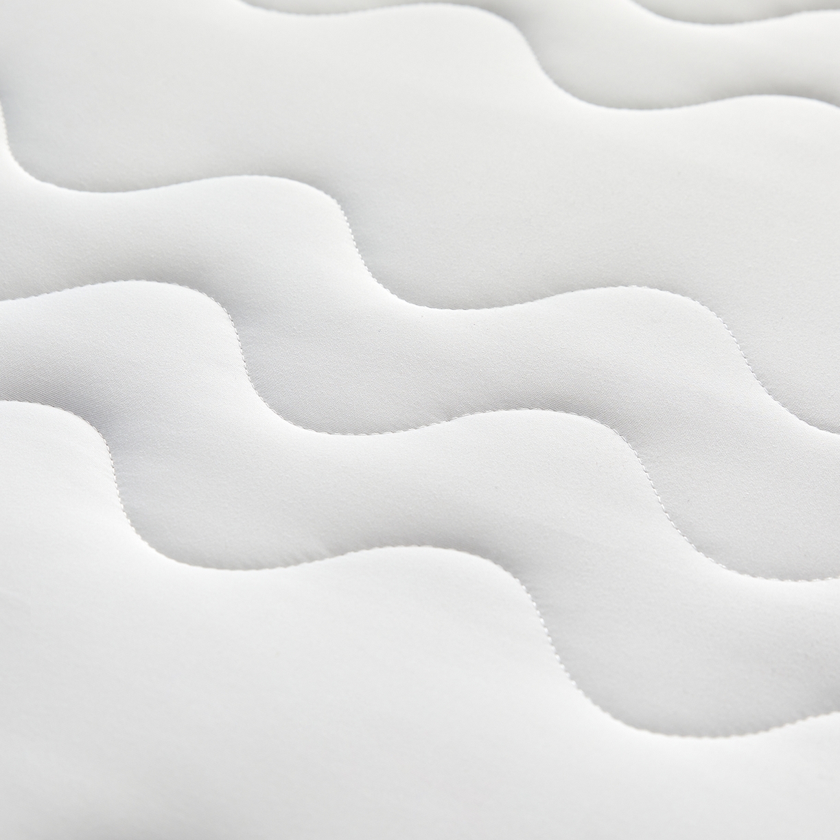 91家纺网 家纺一手货源 找家纺 月茶家纺 2026新款单边三波浪牛奶丝乳胶床垫 单边三波浪白