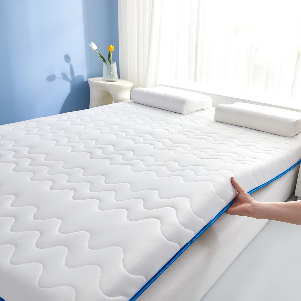 91家纺网 家纺一手货源 找家纺 月茶家纺 2026新款单边三波浪牛奶丝乳胶床垫 单边三波浪白