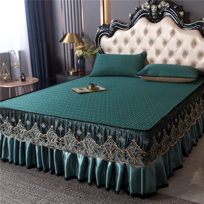 91家纺网 家纺一手货源 找家纺 能好家纺 2026春夏新款纯色+印花凉感丝乳胶凉席床裙款三件套 墨绿