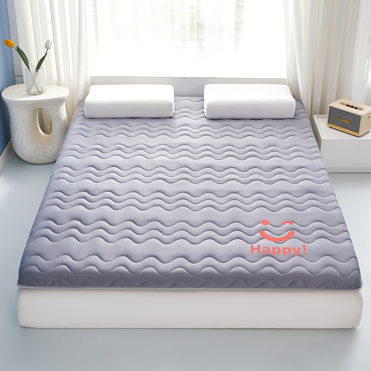 91家纺网 家纺一手货源 找家纺 月茶家纺 2026新款单边三波浪牛奶丝乳胶床垫 单边三波浪灰