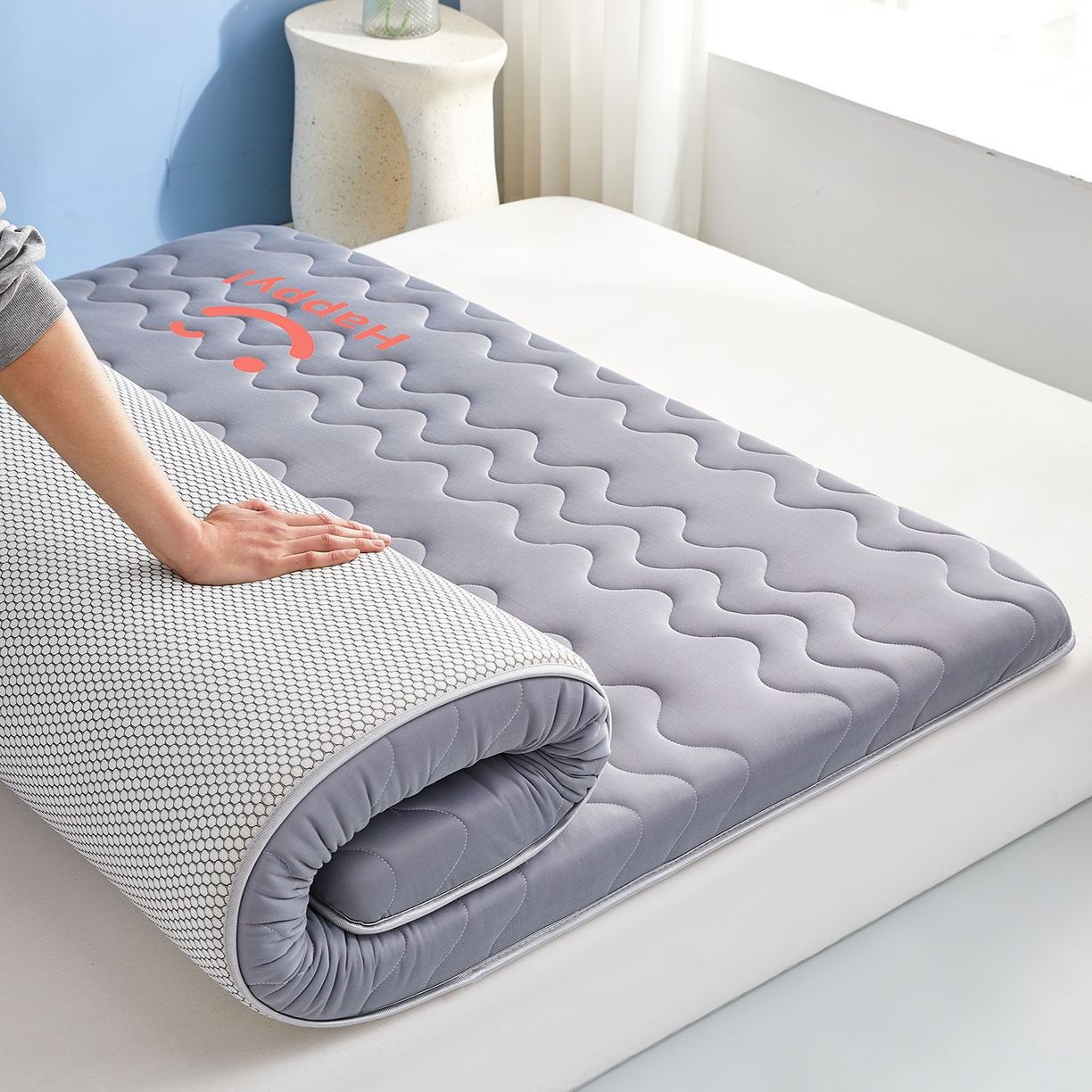 91家纺网 家纺一手货源 找家纺 月茶家纺 2026新款单边三波浪牛奶丝乳胶床垫 单边三波浪灰