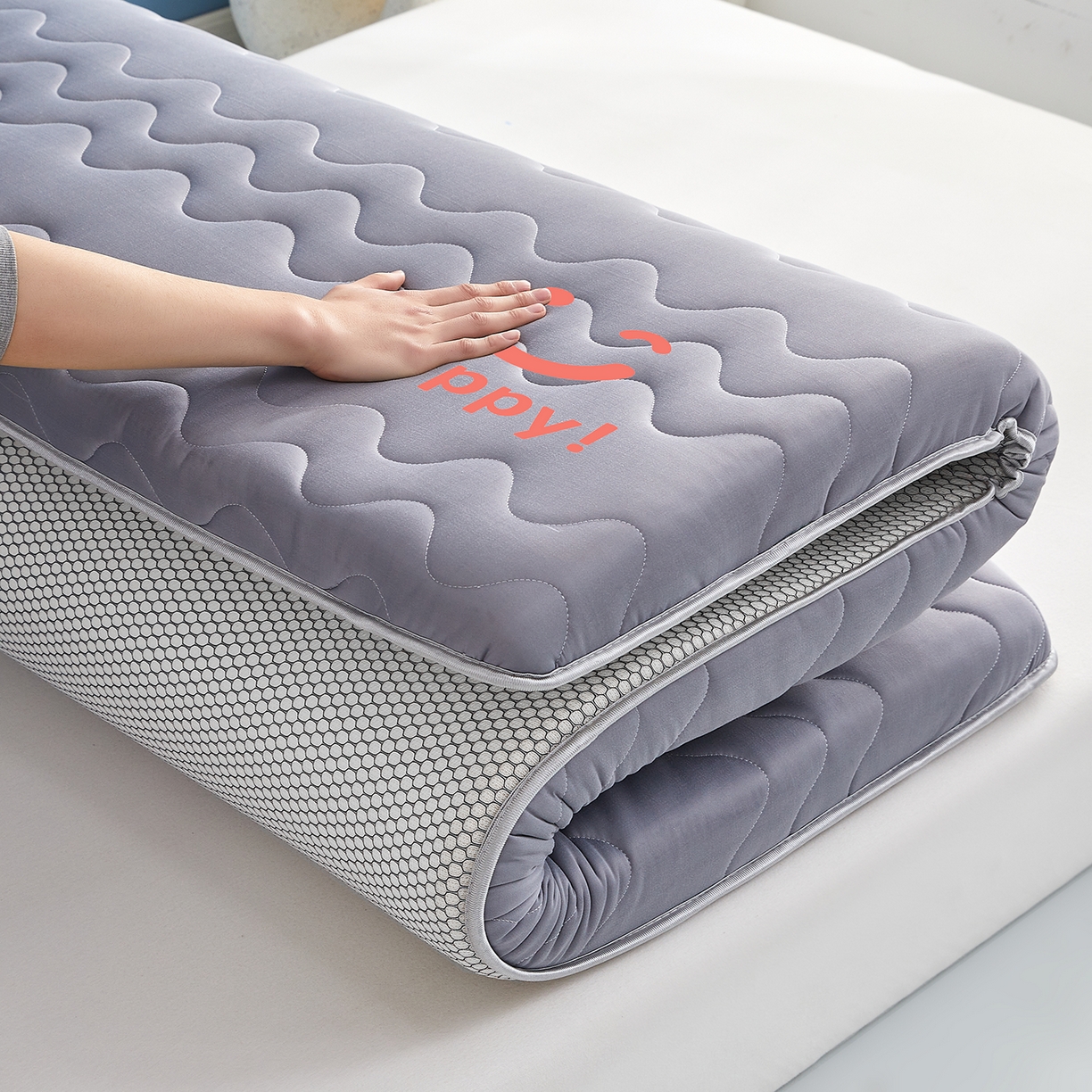 91家纺网 家纺一手货源 找家纺 月茶家纺 2026新款单边三波浪牛奶丝乳胶床垫 单边三波浪灰