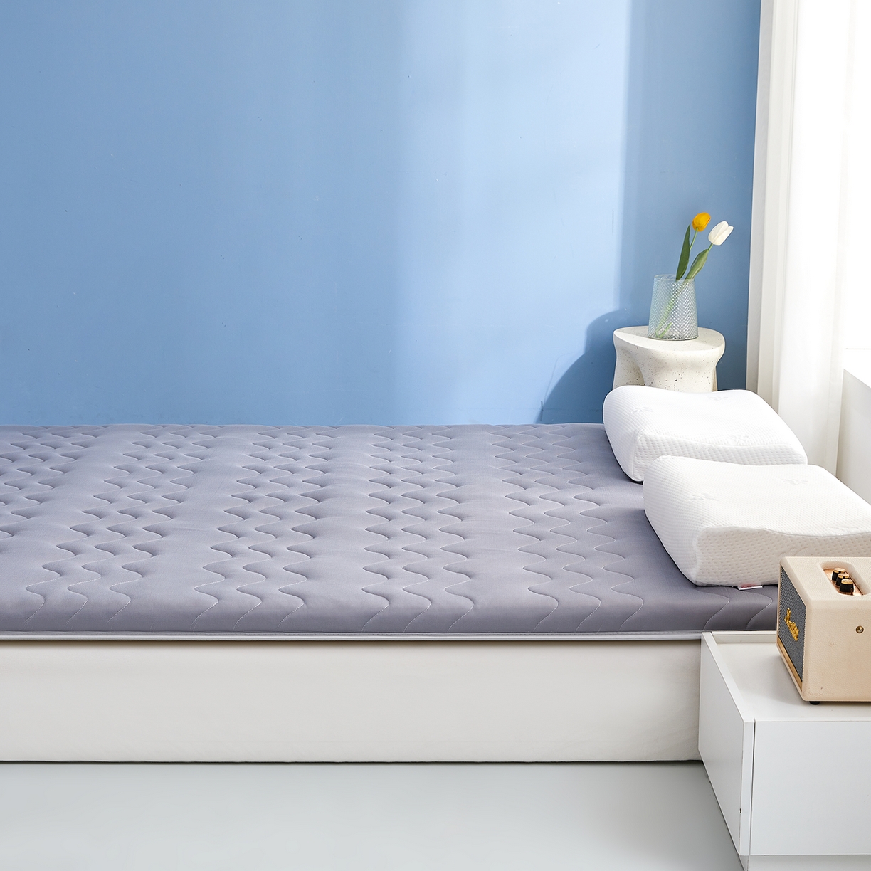 91家纺网 家纺一手货源 找家纺 月茶家纺 2026新款单边三波浪牛奶丝乳胶床垫 单边三波浪灰