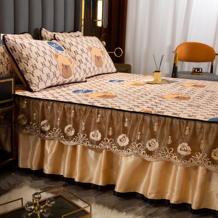 91家纺网 家纺一手货源 找家纺 能好家纺 2026春夏新款纯色+印花凉感丝乳胶凉席床裙款三件套 小熊