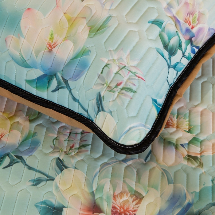 91家纺网 家纺一手货源 找家纺 能好家纺 2026春夏新款纯色+印花凉感丝乳胶凉席床裙款三件套 雅韵