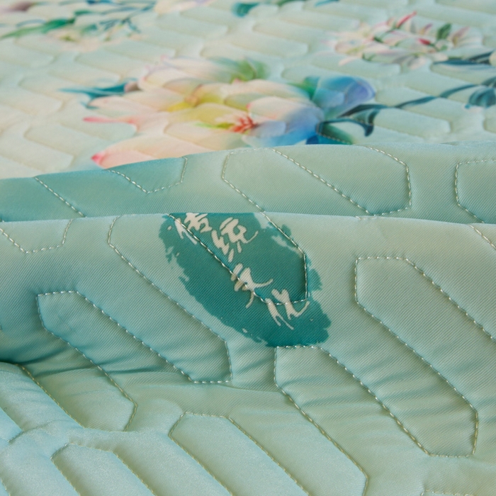 91家纺网 家纺一手货源 找家纺 能好家纺 2026春夏新款纯色+印花凉感丝乳胶凉席床裙款三件套 雅韵