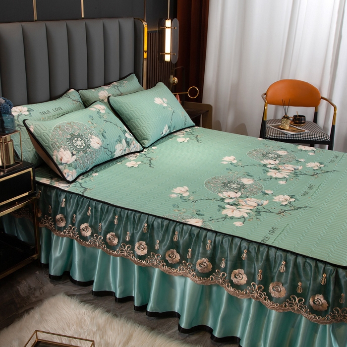 91家纺网 家纺一手货源 找家纺 能好家纺 2026春夏新款纯色+印花凉感丝乳胶凉席床裙款三件套 幽梦