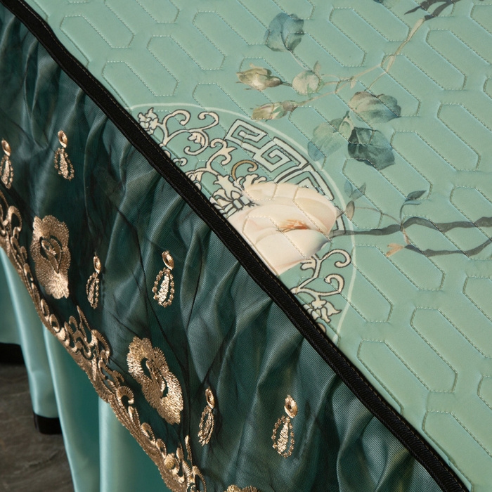 91家纺网 家纺一手货源 找家纺 能好家纺 2026春夏新款纯色+印花凉感丝乳胶凉席床裙款三件套 幽梦