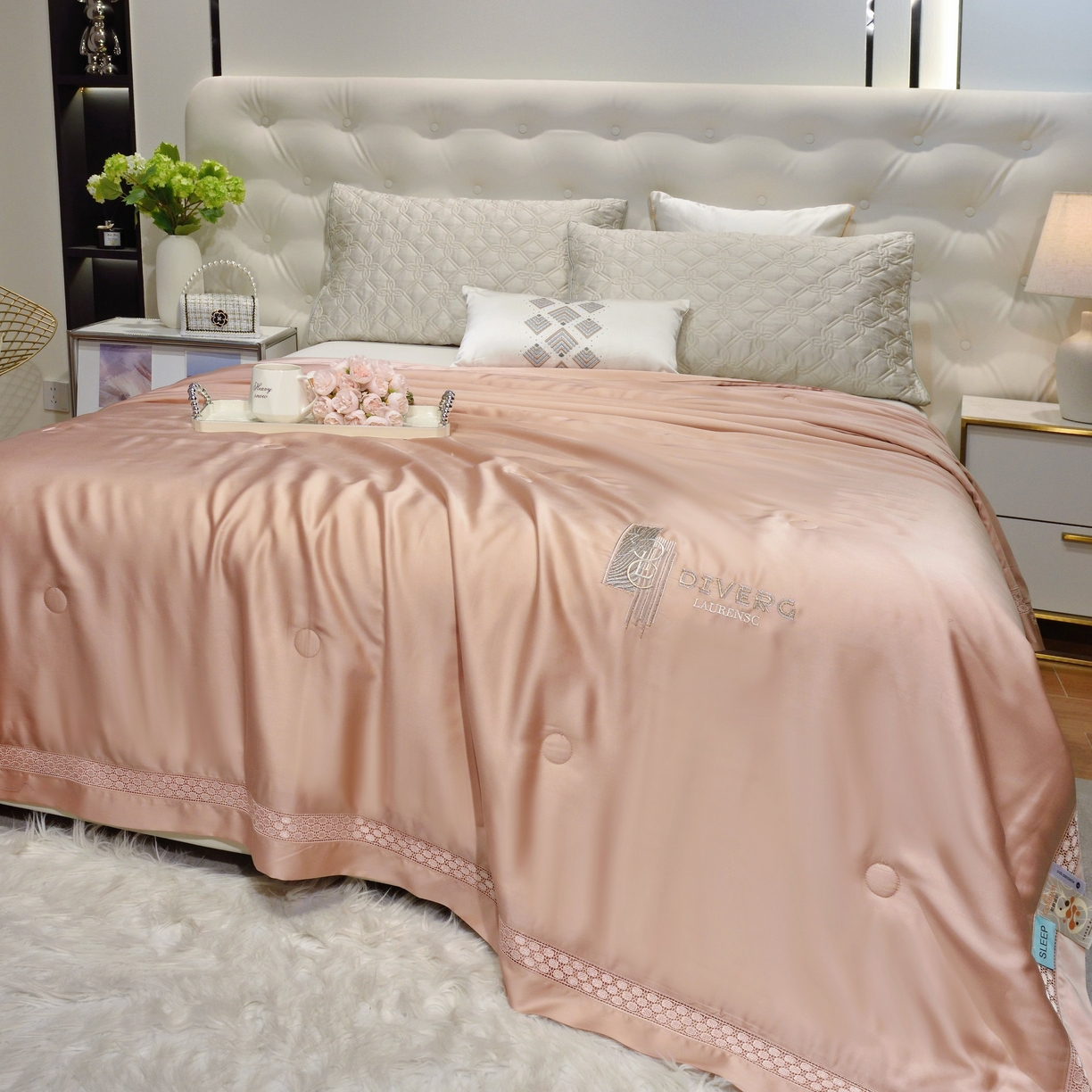 91家纺网 家纺一手货源 找家纺 博尔菲 2026新款半镂空蕾丝宽边绗缝夏被夏凉被空调被 香槟金