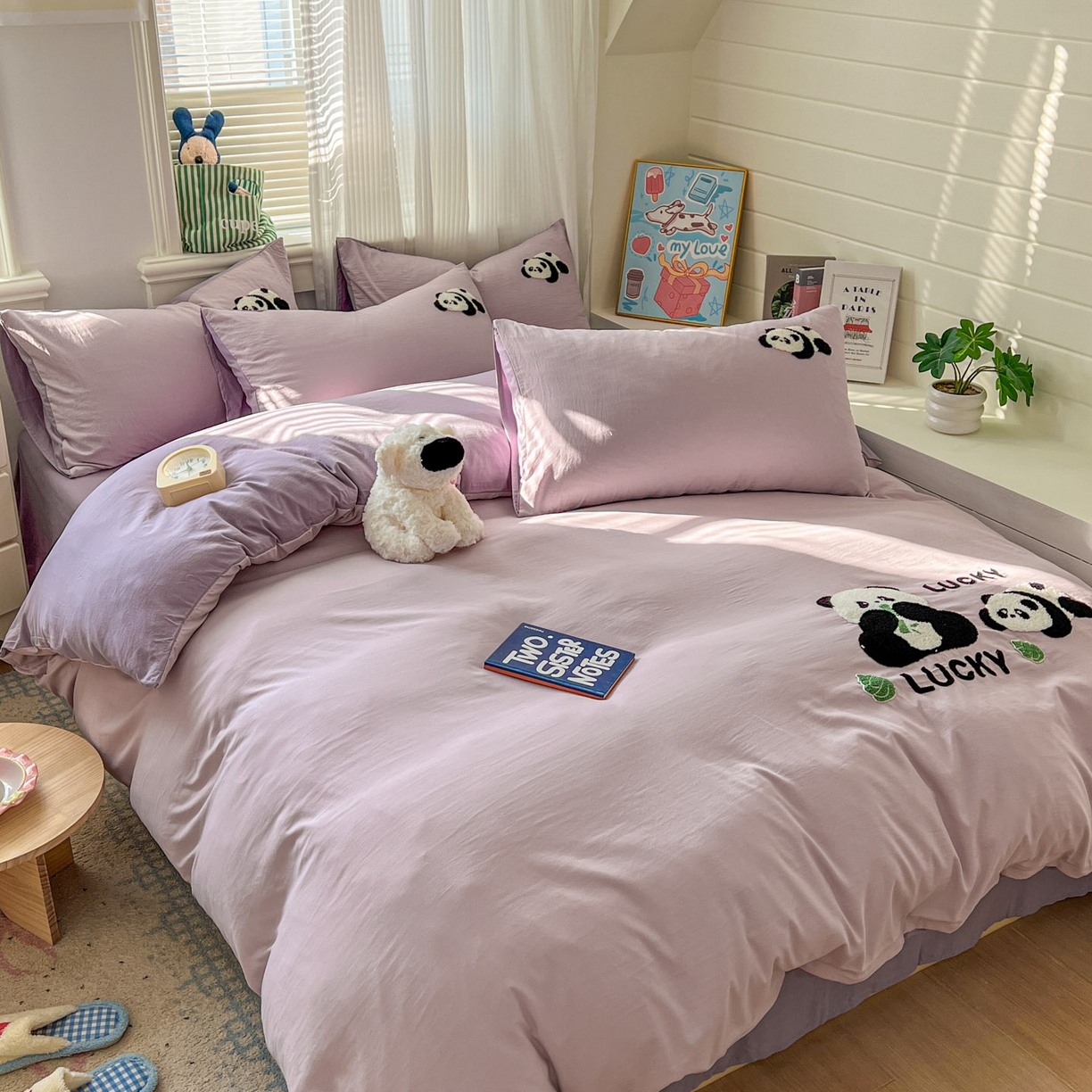 91家纺网 家纺一手货源 找家纺 思诺羽床笠 2026新款仿棉毛巾绣四件套系列 粉紫熊猫