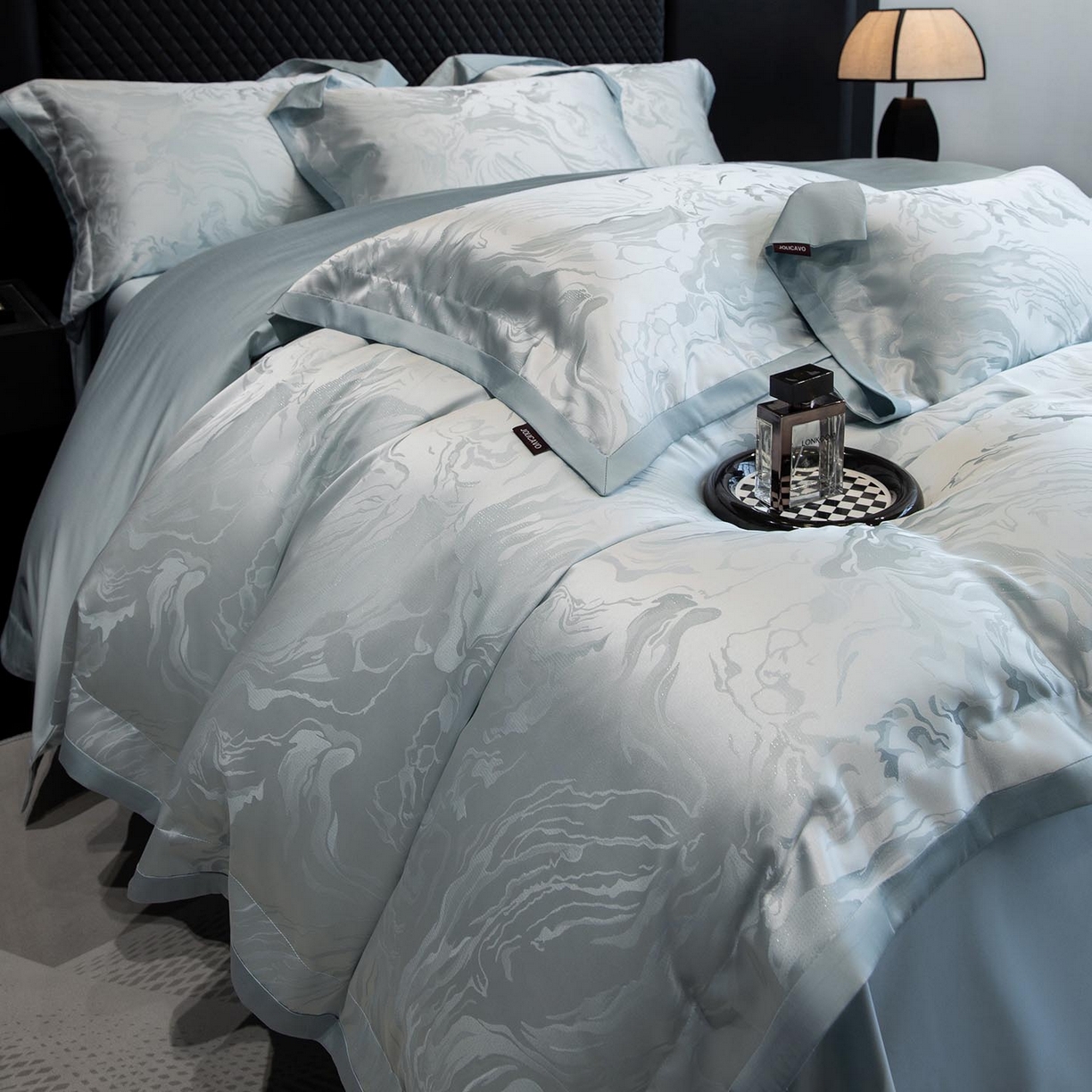 91家纺网 家纺一手货源 找家纺 2026新款轻奢风高端A类贡缎长绒棉纯棉四件套100全棉提花被套床单床笠高级感-姝忆 姝忆-柔雾蓝