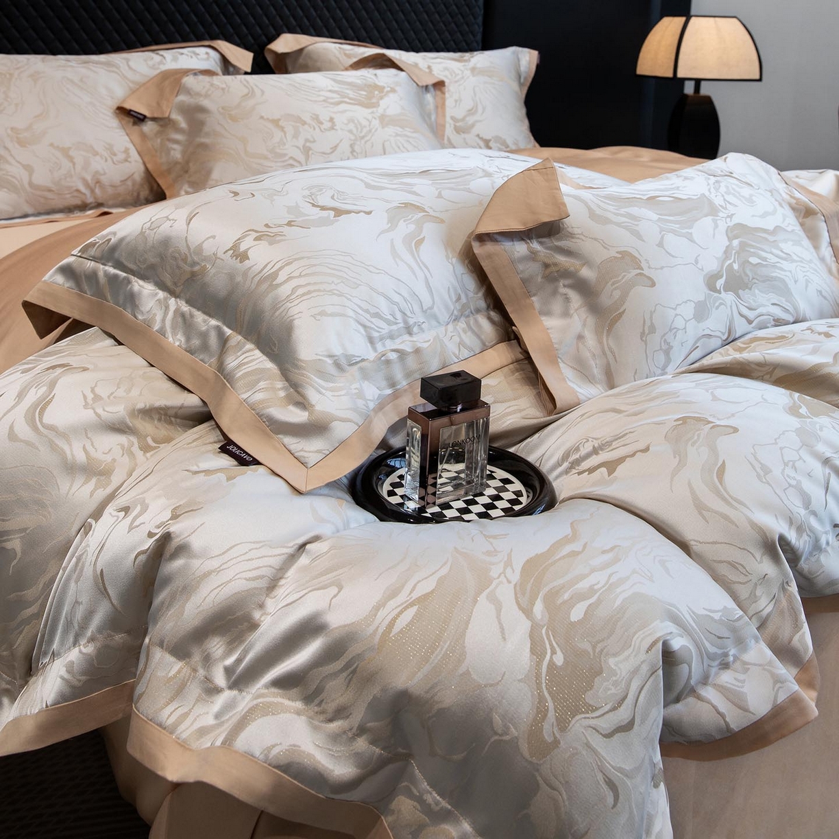 91家纺网 家纺一手货源 找家纺 2026新款轻奢风高端A类贡缎长绒棉纯棉四件套100全棉提花被套床单床笠高级感-姝忆 姝忆-星黛橙