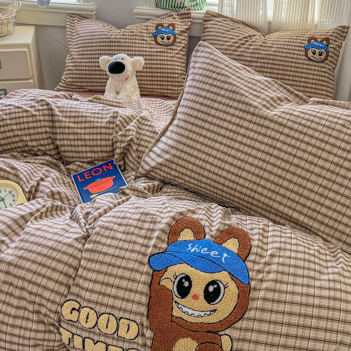 91家纺网 家纺一手货源 找家纺 思诺羽床笠 2026新款仿棉毛巾绣四件套系列 棕格布布