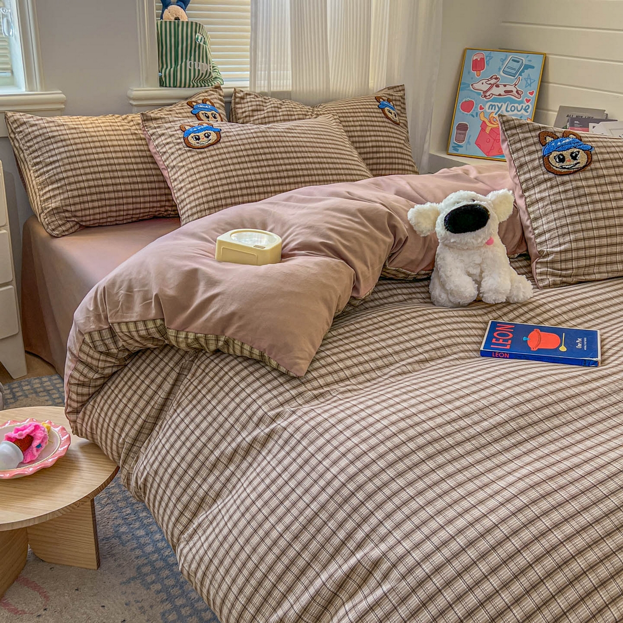 91家纺网 家纺一手货源 找家纺 思诺羽床笠 2026新款仿棉毛巾绣四件套系列 棕格布布