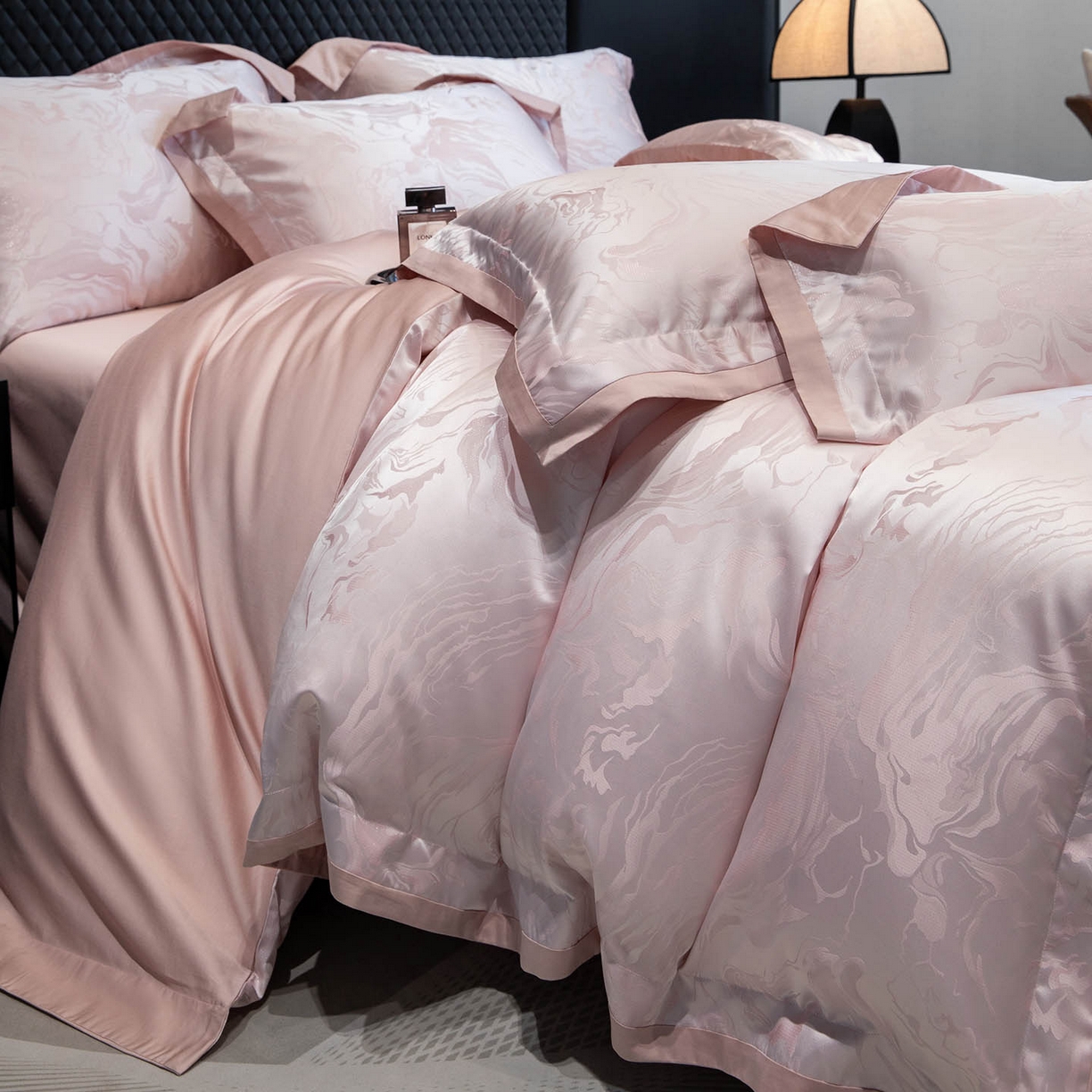 91家纺网 家纺一手货源 找家纺 （总）2026新款轻奢风高端A类贡缎长绒棉纯棉提花被套床单床笠高级感床上用品四件套-姝忆