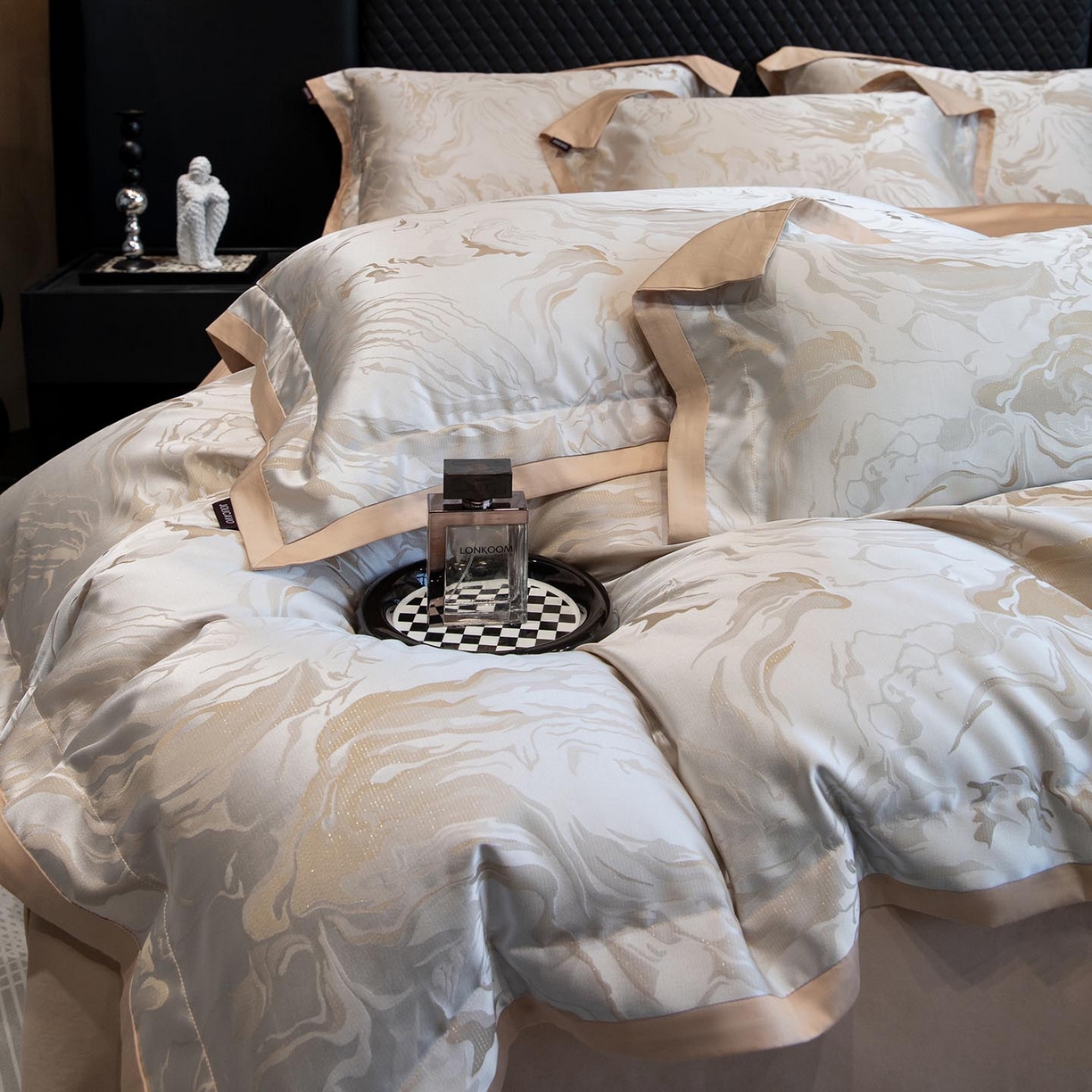 91家纺网 家纺一手货源 找家纺 2026新款轻奢风高端A类贡缎长绒棉纯棉提花被套床单床笠高级感床上用品四件套-姝忆 姝忆-星黛橙