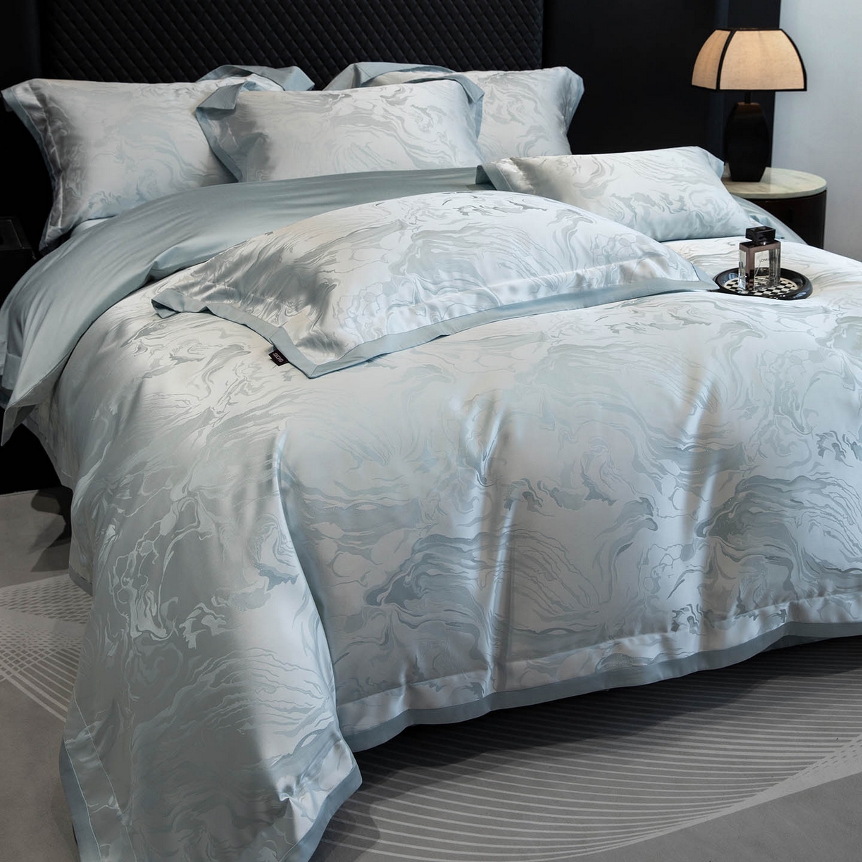 91家纺网 家纺一手货源 找家纺 2026新款轻奢风高端A类贡缎长绒棉纯棉提花被套床单床笠高级感床上用品四件套-姝忆 姝忆-柔雾蓝