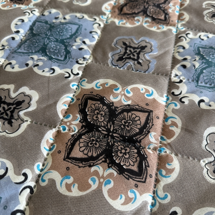 91家纺网 家纺一手货源 找家纺 被多多被业 2026新款磨毛印花夏被夏凉被空调被 蓝调凡尔赛