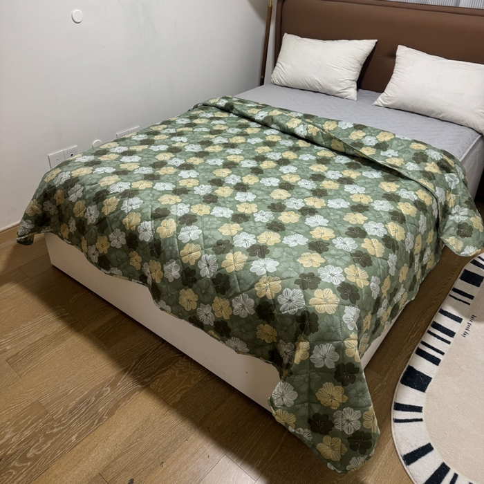 91家纺网 家纺一手货源 找家纺 被多多被业 2026新款磨毛印花夏被夏凉被空调被 六叶草-绿